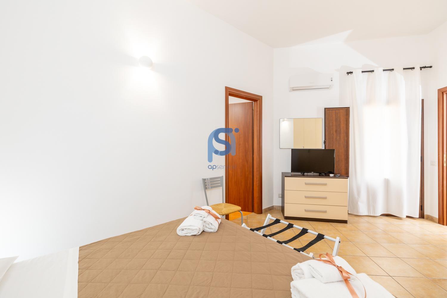 Ni Ni Apartments Чефалу Екстер'єр фото