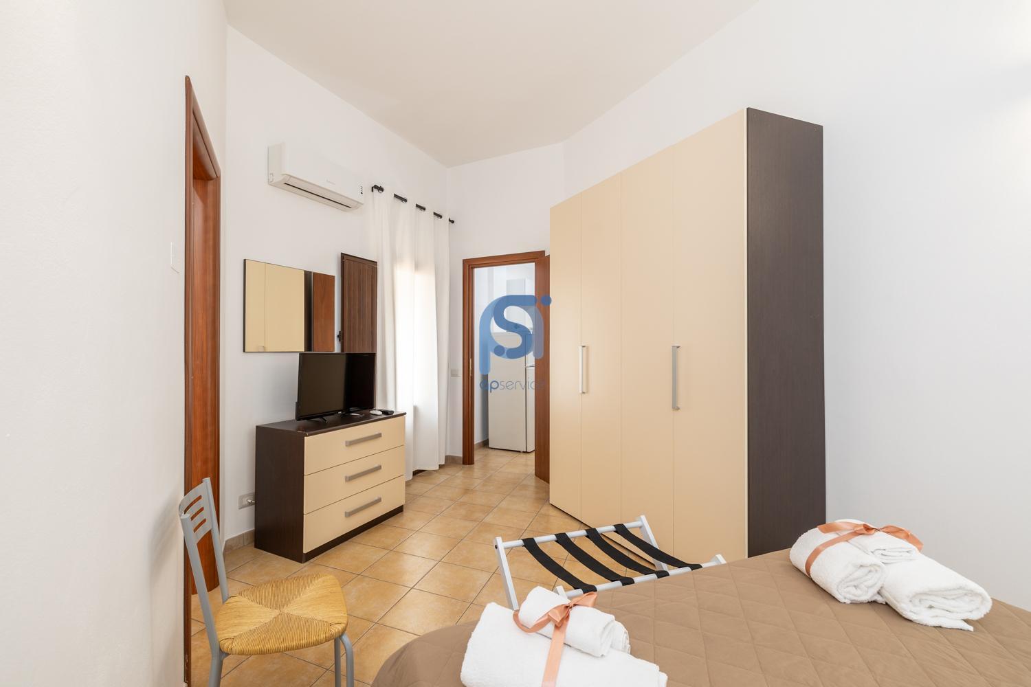 Ni Ni Apartments Чефалу Екстер'єр фото